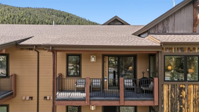 75 Clearwater Way 303 photo 27