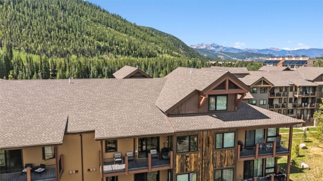 75 Clearwater Way 303 photo 33