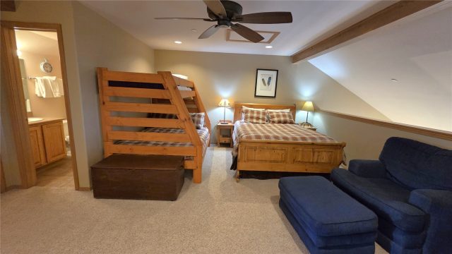 720 Lakepoint Drive B6 photo 28