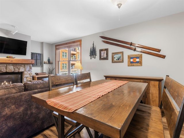100 Dercum Square 8337 photo 13