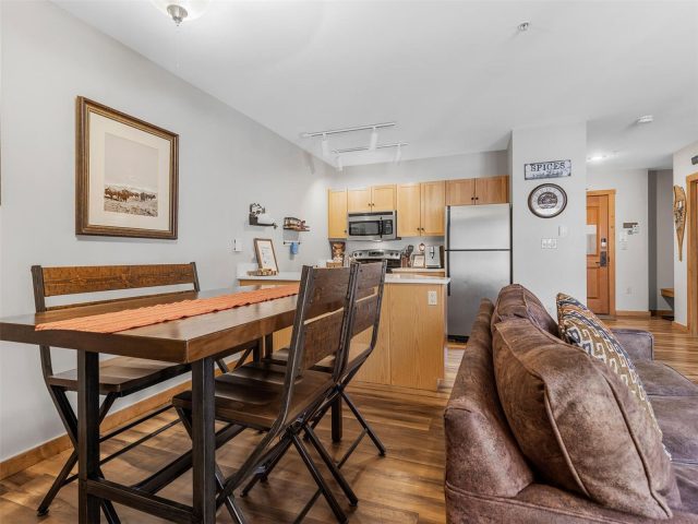 100 Dercum Square 8337 photo 15