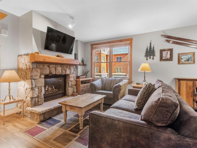 100 Dercum Square 8337 photo 9