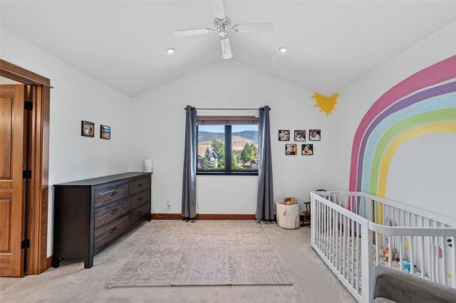 10 Dylan Court photo 31