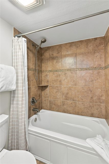 120 E La Bonte Street 306 photo 25