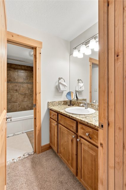 120 E La Bonte Street 306 photo 29