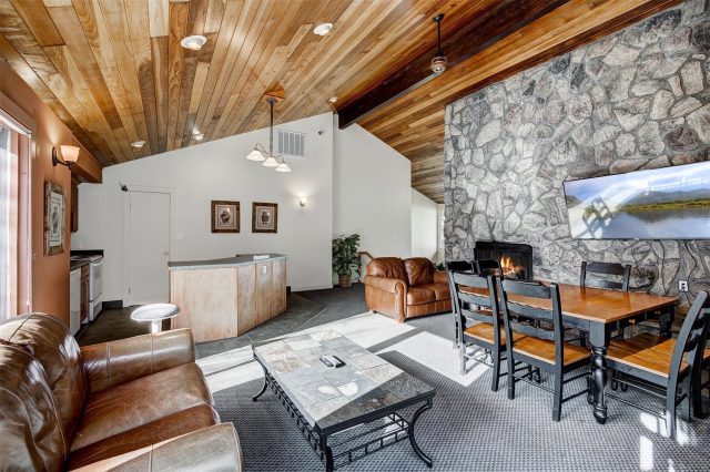 120 E La Bonte Street 306 photo 33