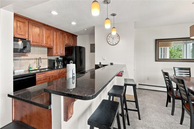 120 E La Bonte Street 306 photo 6