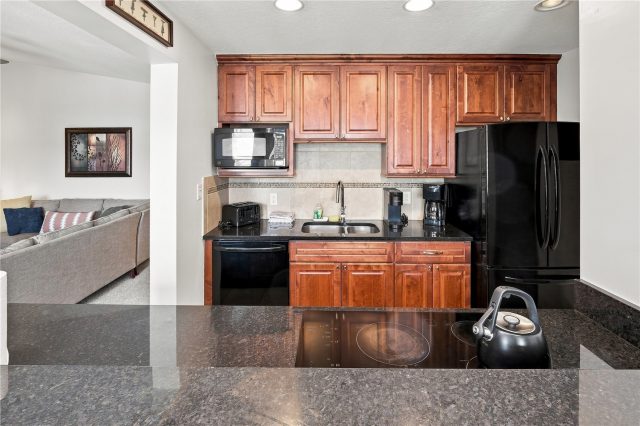 120 E La Bonte Street 306 photo 8