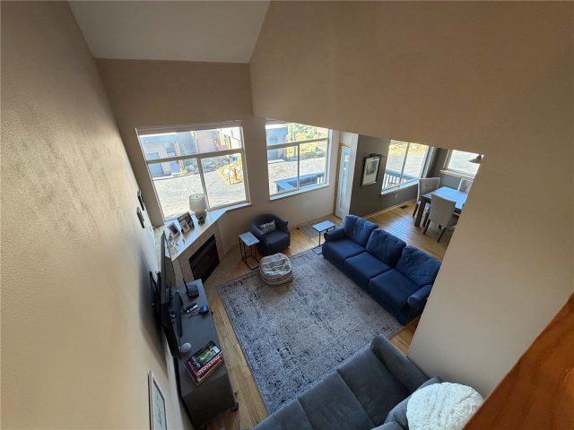 41 Deborah Lane D photo 4