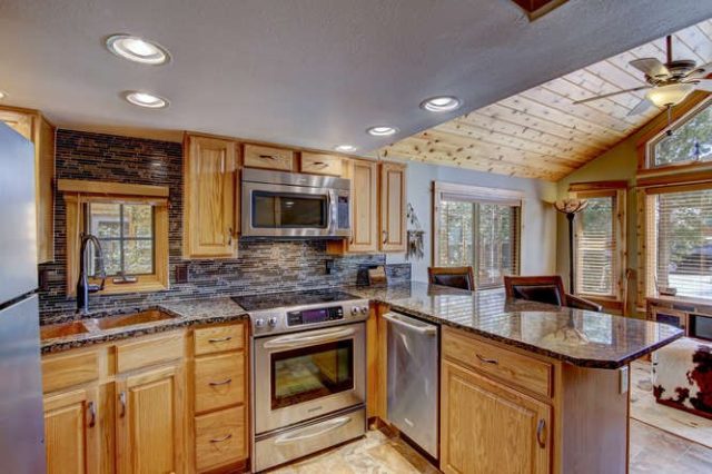 85 Revett Drive 198 photo 13