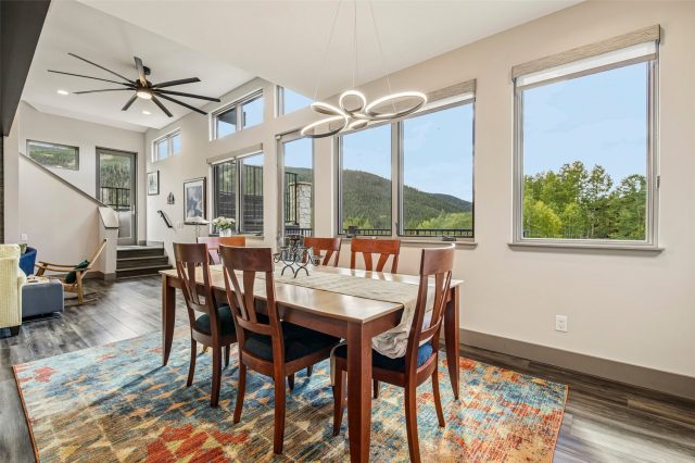 184 Caravelle Drive 20 photo 11