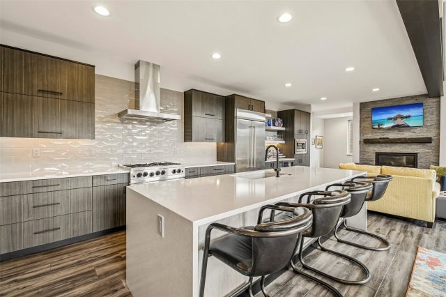 184 Caravelle Drive 20 photo 14