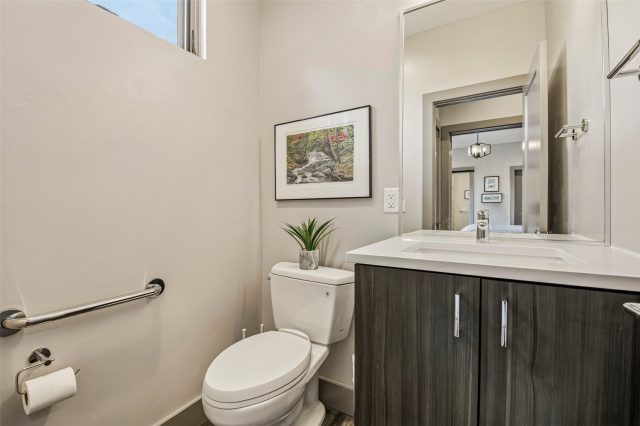 184 Caravelle Drive 20 photo 23
