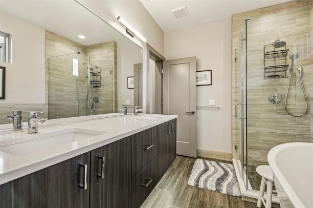 184 Caravelle Drive 20 photo 25