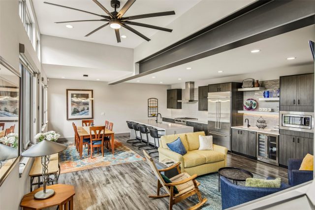 184 Caravelle Drive 20 photo 2