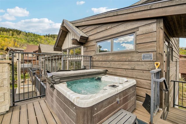 184 Caravelle Drive 20 photo 40