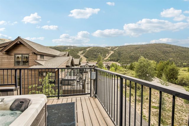 184 Caravelle Drive 20 photo 41