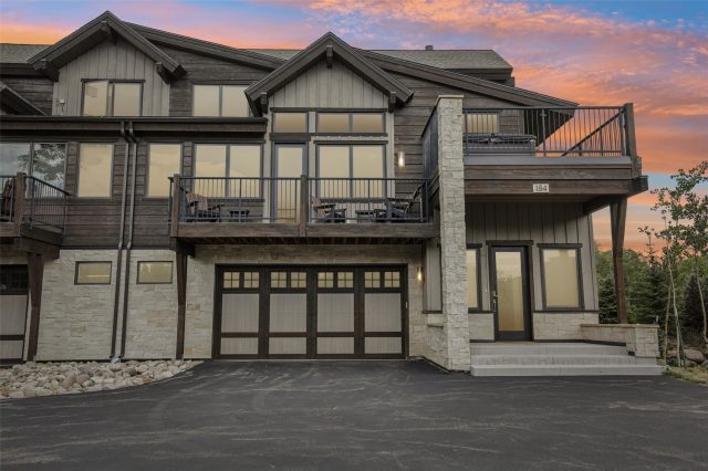 184 Caravelle Drive 20 photo 49