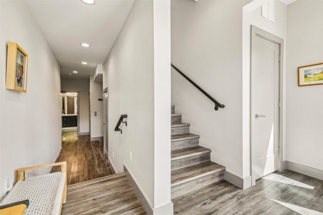 184 Caravelle Drive 20 photo 4