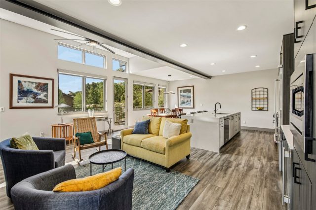 184 Caravelle Drive 20 photo 6