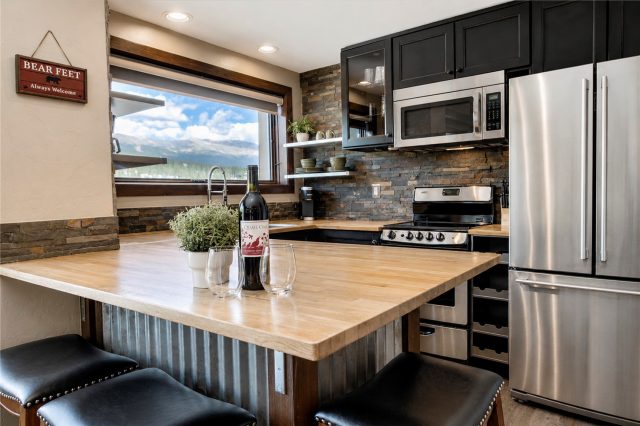 535 S Park Avenue 412 photo 8