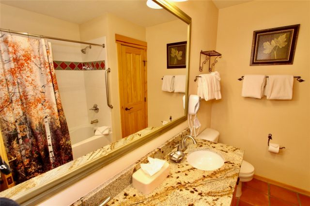 172 Copper Circle 406 photo 18