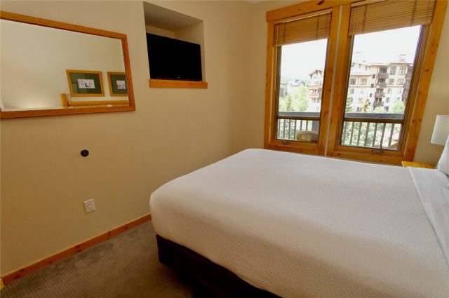 172 Copper Circle 406 photo 20