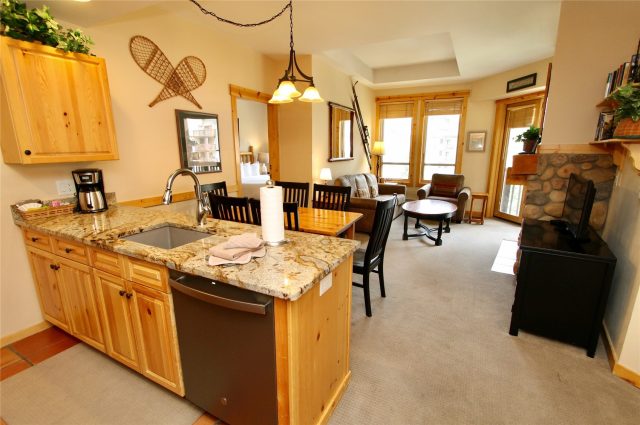 172 Copper Circle 406 photo 4