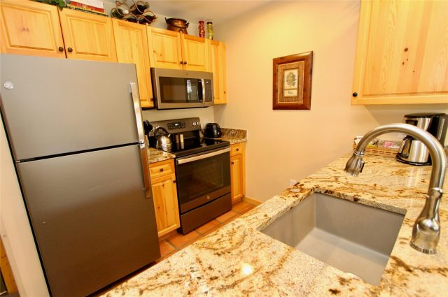 172 Copper Circle 406 photo 6