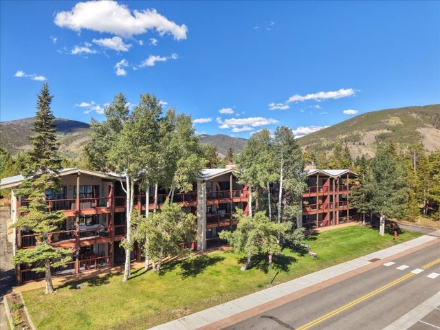 244 Lodgepole Street 33 photo 26
