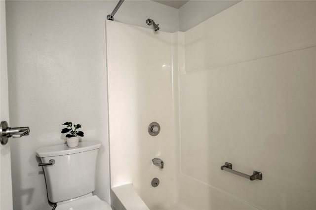 222 Creekside Drive 317 photo 14