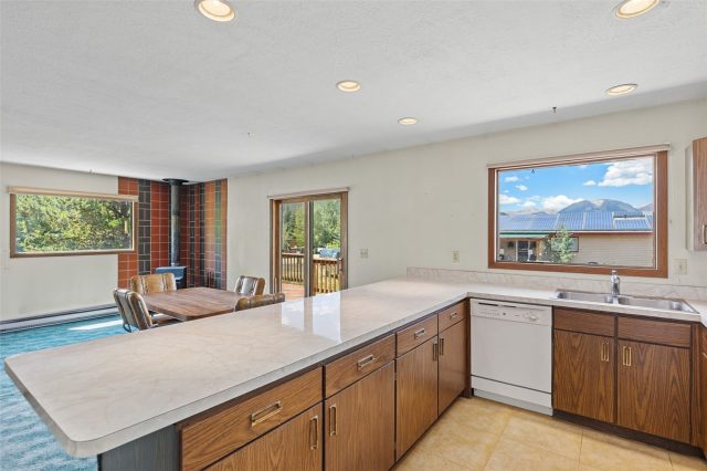 143 Meadow Drive photo 15