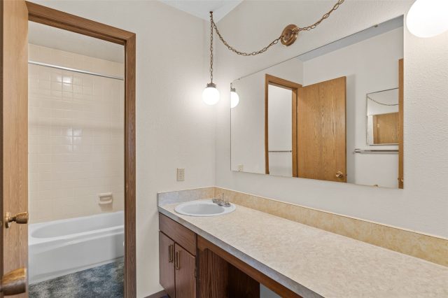 143 Meadow Drive photo 24