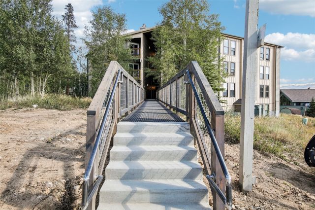 8100 Ryan Gulch Road 305 photo 32