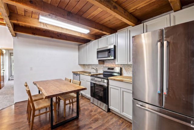 8100 Ryan Gulch Road 305 photo 3