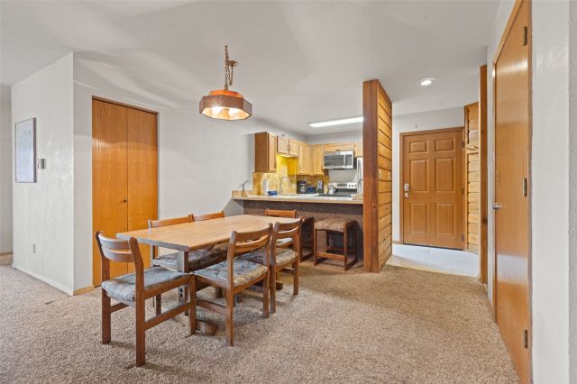 305 S Park Avenue 305 photo 8