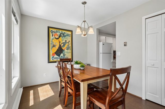 309 Creekside Drive photo 10
