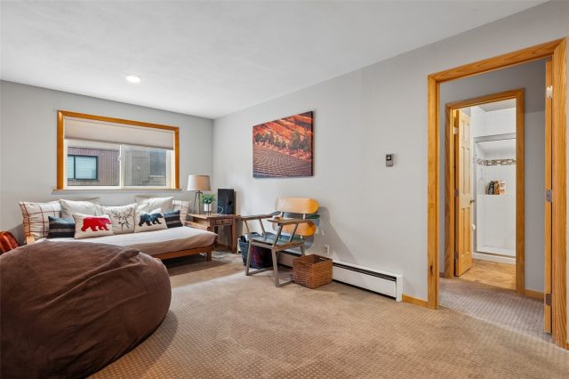 309 Creekside Drive photo 21