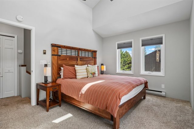 309 Creekside Drive photo 26