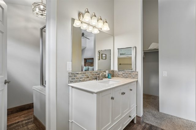 309 Creekside Drive photo 31