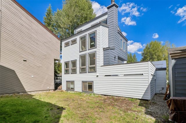 309 Creekside Drive photo 42