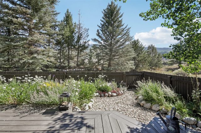 102 Blue Grouse Lane photo 37