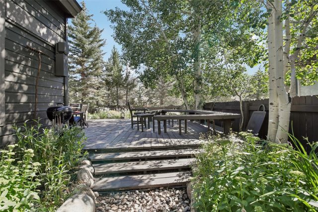 102 Blue Grouse Lane photo 39