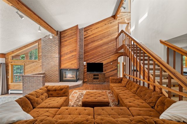 321 Doris Drive photo 5