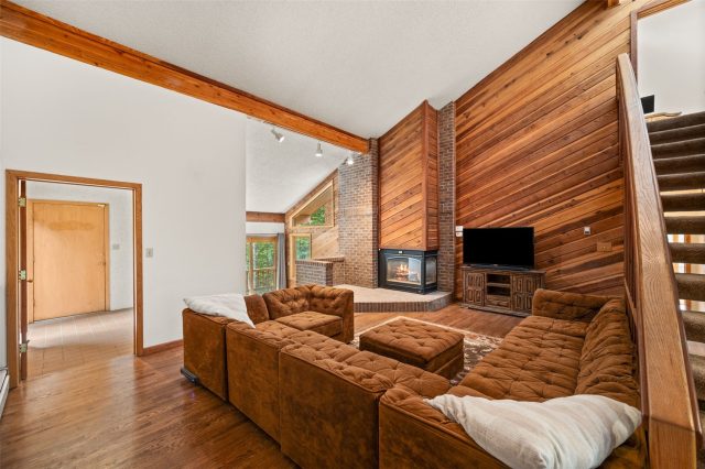 321 Doris Drive photo 6