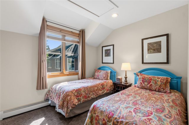 226 Alpen Rose Place 8725 photo 21