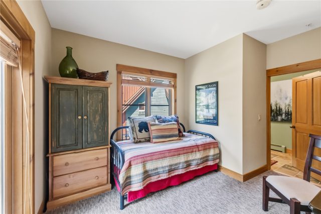 226 Alpen Rose Place 8725 photo 23