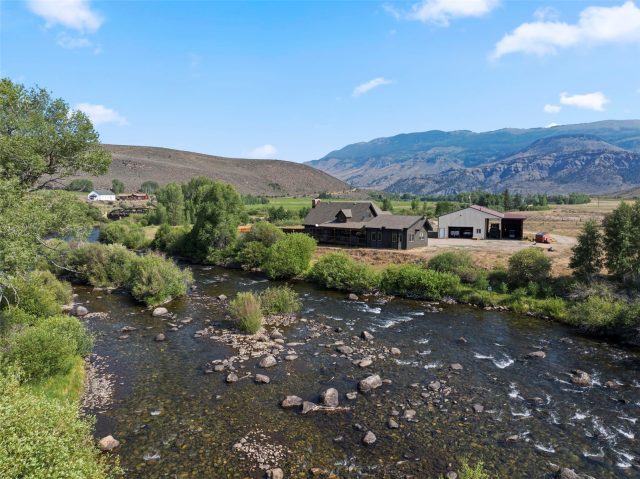 366 Slate Creek Road photo 2