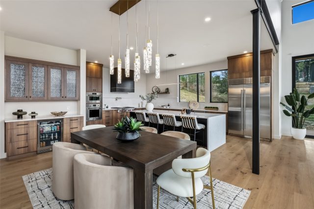 680 Lakeview Circle photo 22