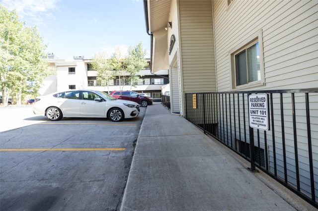 370 E La Bonte Street 101 photo 16